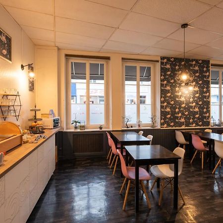 Logis Hotel Au Croissant Buzançais Kültér fotó
