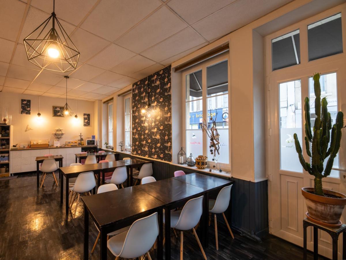 Logis Hotel Au Croissant Buzançais Kültér fotó