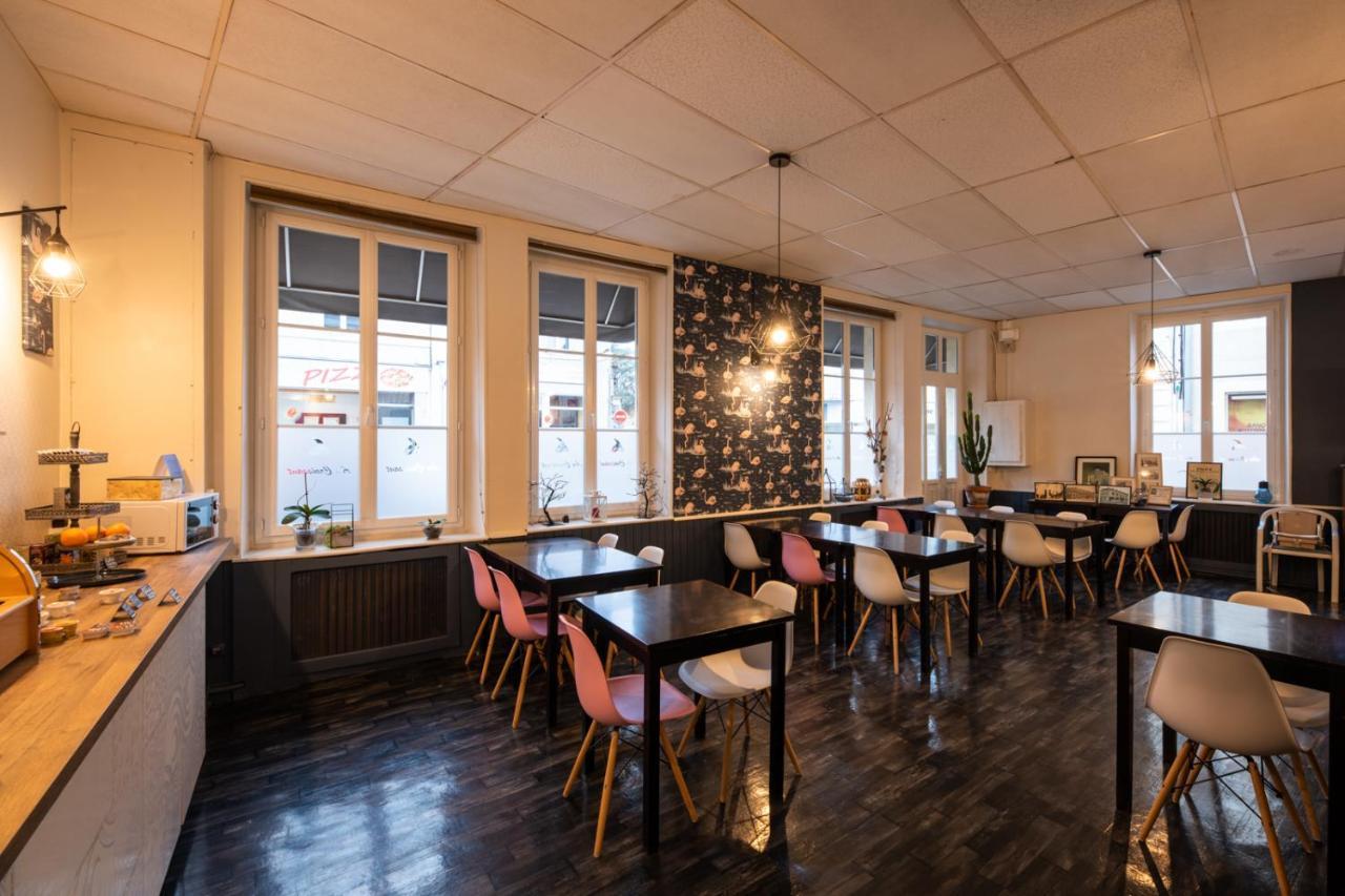 Logis Hotel Au Croissant Buzançais Kültér fotó