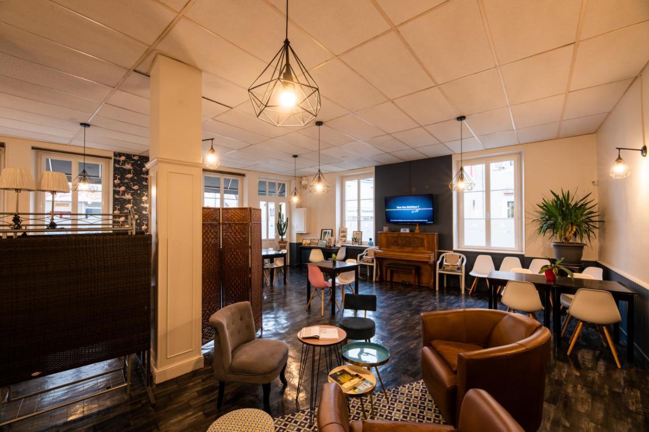 Logis Hotel Au Croissant Buzançais Kültér fotó