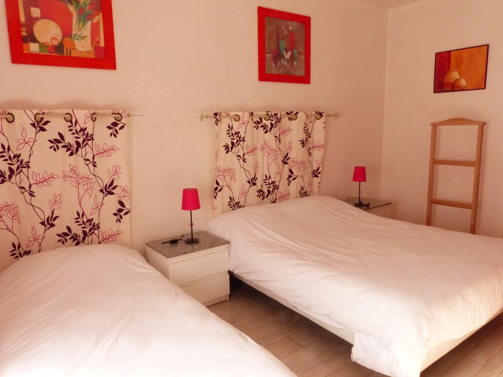 Logis Hotel Au Croissant Buzançais Kültér fotó