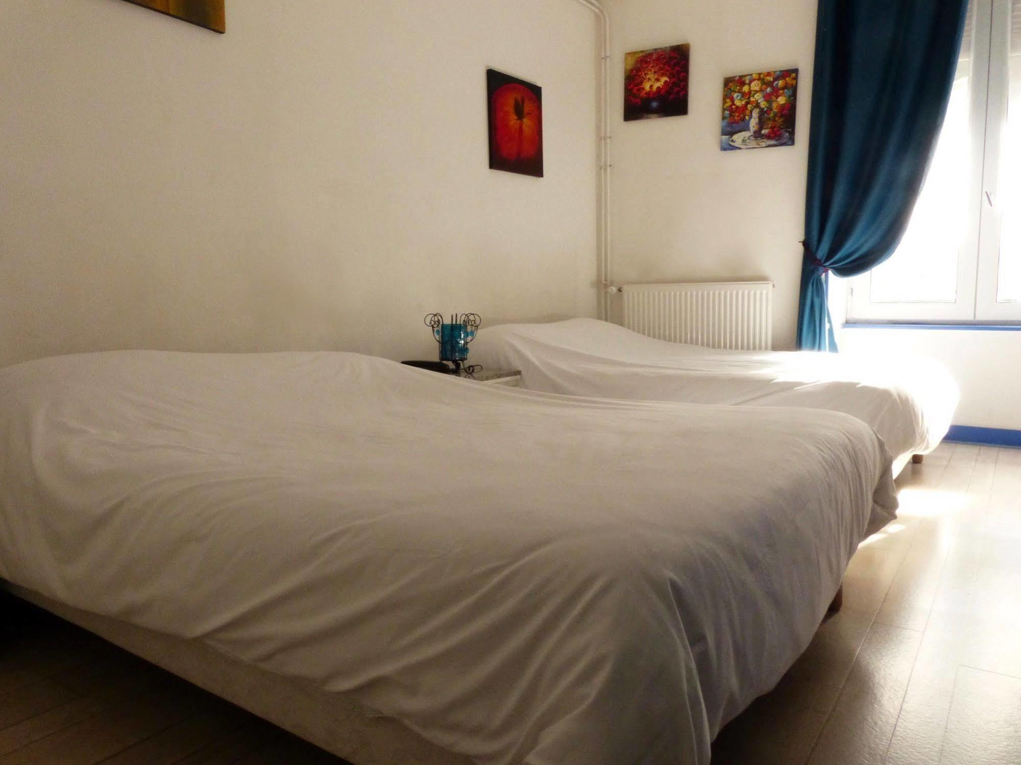 Logis Hotel Au Croissant Buzançais Kültér fotó