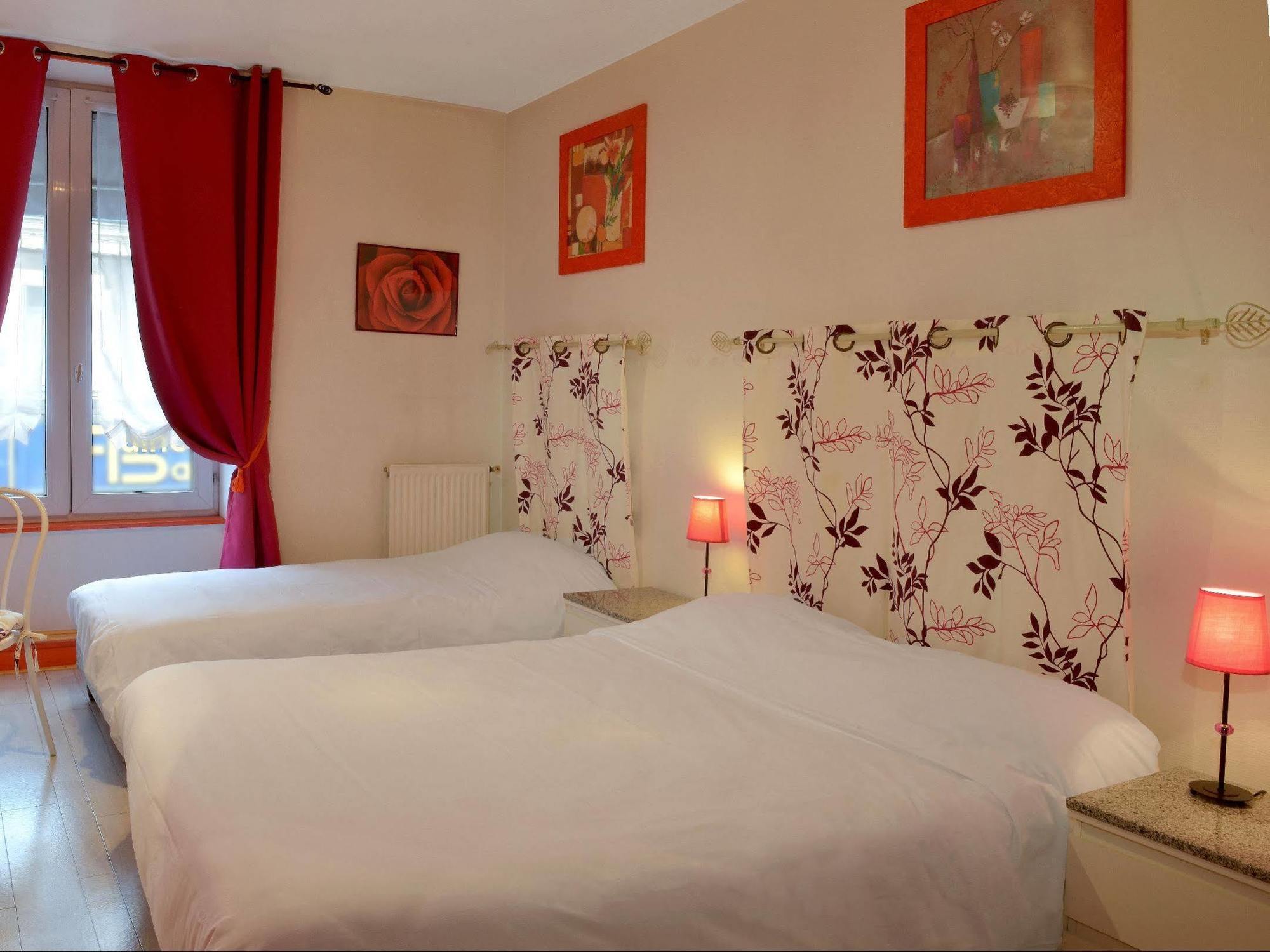 Logis Hotel Au Croissant Buzançais Kültér fotó